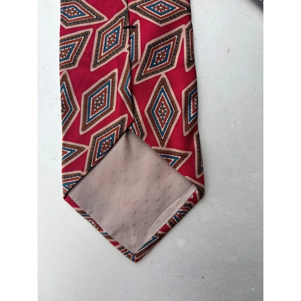 Pierre Balmain Paris Vintage Red Geometric Diamond 100% Italian Silk Necktie